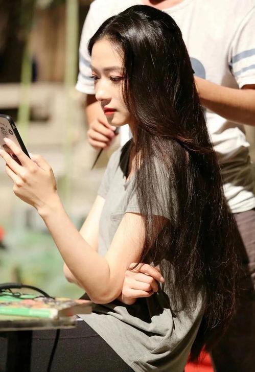 万茜自爆一年潜七次 明星黑料后为什么还能回娱乐圈